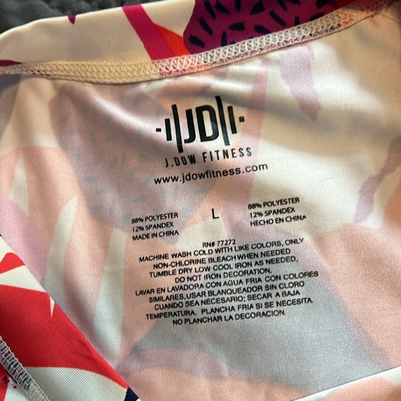 J Dow Fitness : Cropped Athletic Tee - Large - Picture 6 of 7